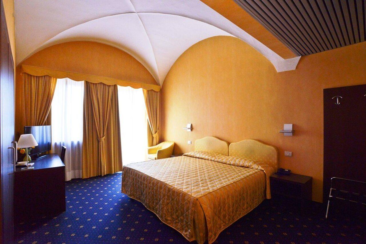 Albergo Della Torre Dal 1891 Trescore Balneario Eksteriør bilde