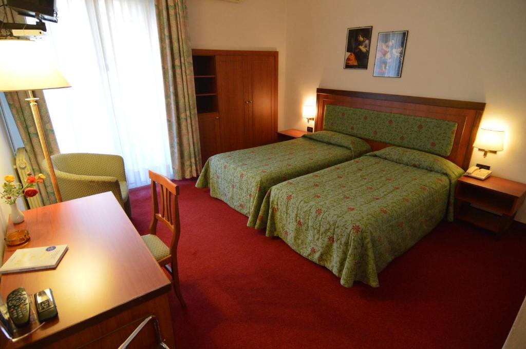 Albergo Della Torre Dal 1891 Trescore Balneario Rom bilde